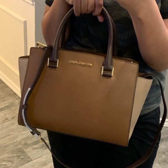 Beautiful medium Selma satchel ♥️ - Picture 2 of 7